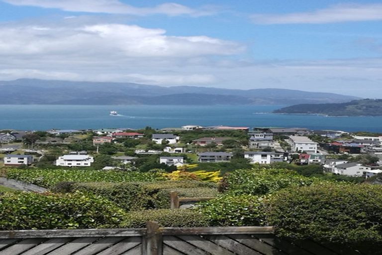 Photo of property in 38 Gurkha Crescent, Khandallah, Wellington, 6035