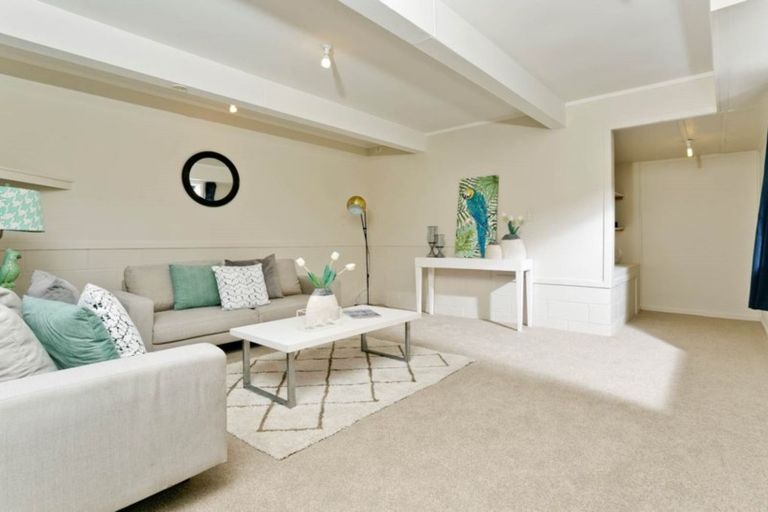 Photo of property in 51 Sycamore Drive, Sunnynook, Auckland, 0620