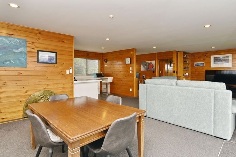Photo of property in 1 Rockview Place, Mount Pleasant, Christchurch, 8081