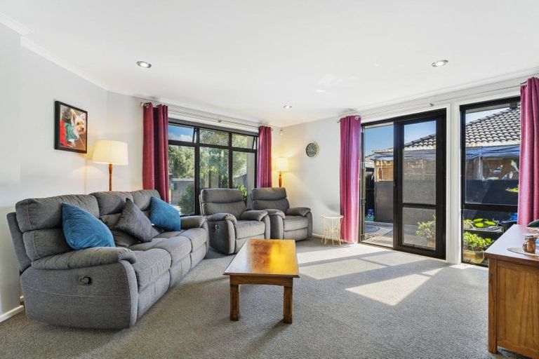 Photo of property in 6 Carrington Drive, Papamoa Beach, Papamoa, 3118