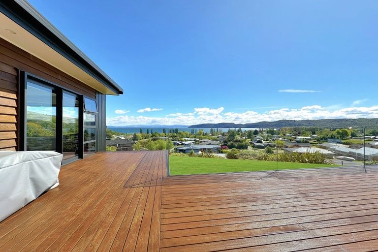 Photo of property in 5 Kittyhawk Drive, Kinloch, Taupo, 3377