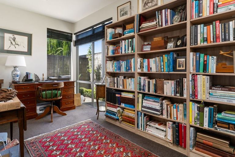 Photo of property in 148 Merivale Lane, Merivale, Christchurch, 8014