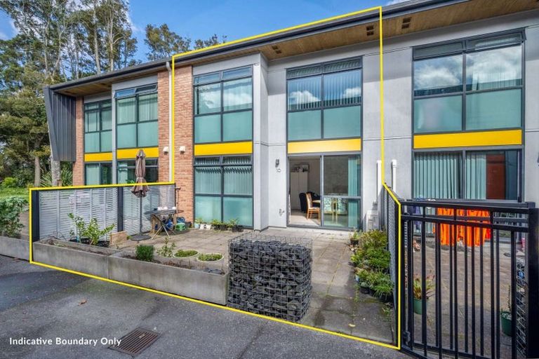 Photo of property in 10/182 Flat Bush School Road, Flat Bush, Auckland, 2019