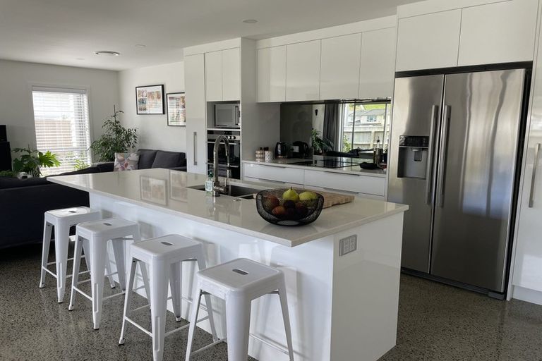 Photo of property in 7 Farnworth Terrace, Churton Park, Wellington, 6037