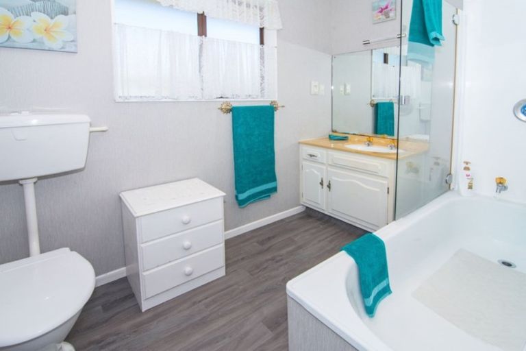 Photo of property in 4 Rewa Place, Lansdowne, Masterton, 5810