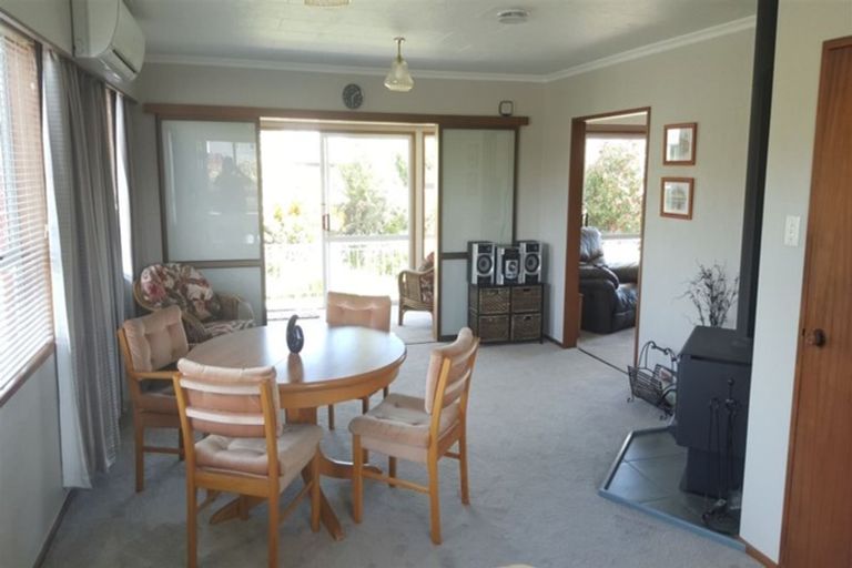 Photo of property in 11 Oxford Street, Waimate, 7924