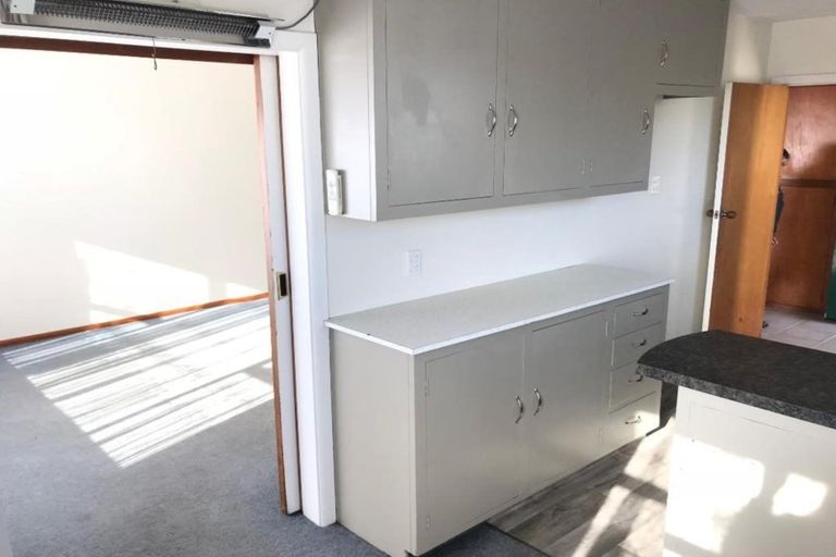 Photo of property in 2/109 Domain Terrace, Spreydon, Christchurch, 8024