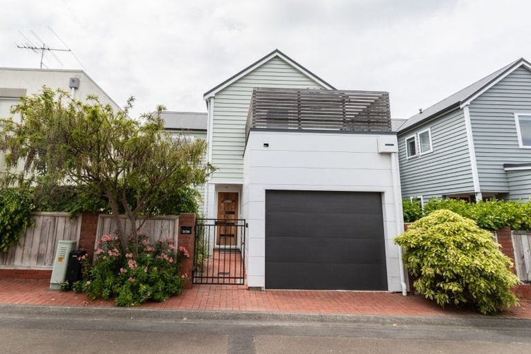 Photo of property in 5/36 Dee Street, Island Bay, Wellington, 6023