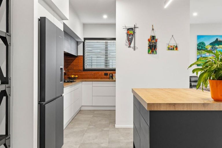 Photo of property in 24 Tower Crescent, Durie Hill, Whanganui, 4500