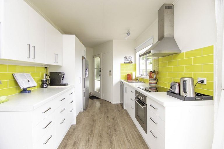 Photo of property in 16 Wyndham Street, Awapuni, Palmerston North, 4412