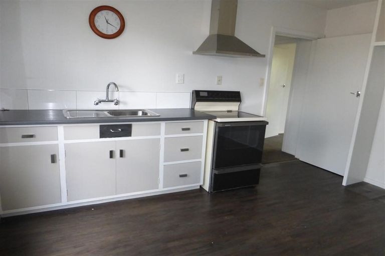 Photo of property in 2/7a Curletts Road, Sockburn, Christchurch, 8042