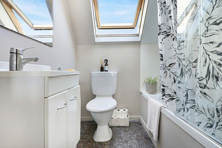 Photo of property in 5c Snead Place, Hamilton East, Hamilton, 3216