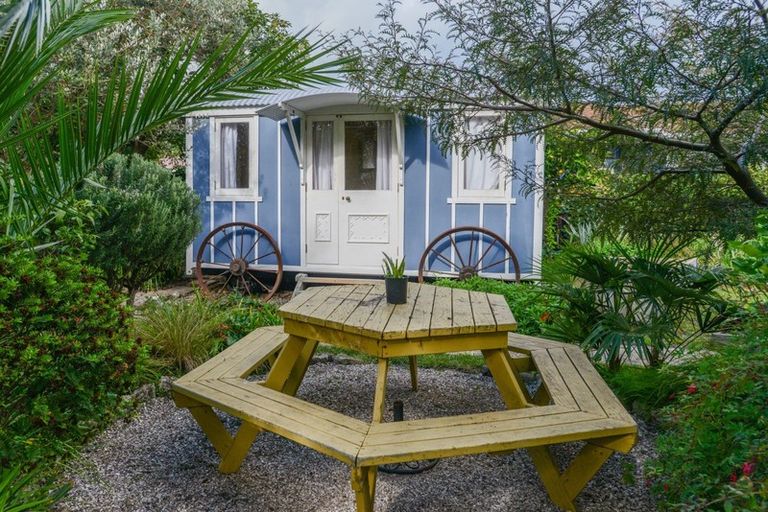 Photo of property in 331 Clifton Road, Te Awanga, 4102