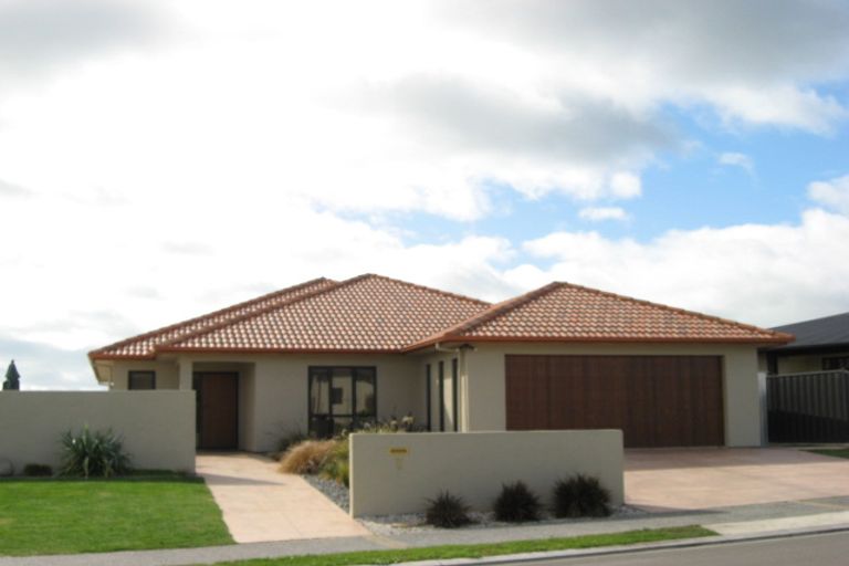 Photo of property in 7 Fairview Place, Havelock North, 4130
