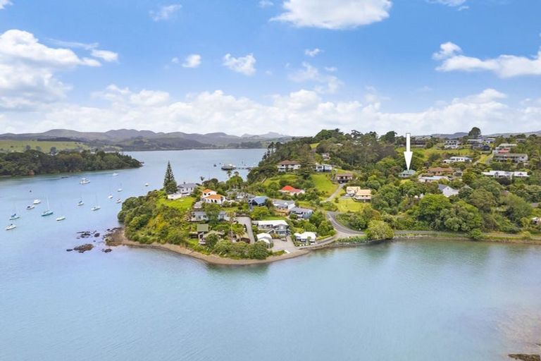 Photo of property in 16 Ranginui Street, Mangonui, 0420