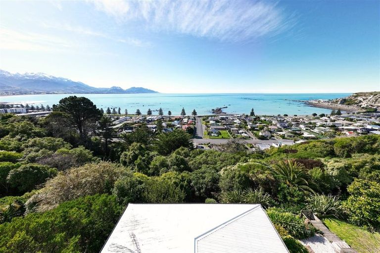 Photo of property in 127 Scarborough Street, Kaikoura, 7300