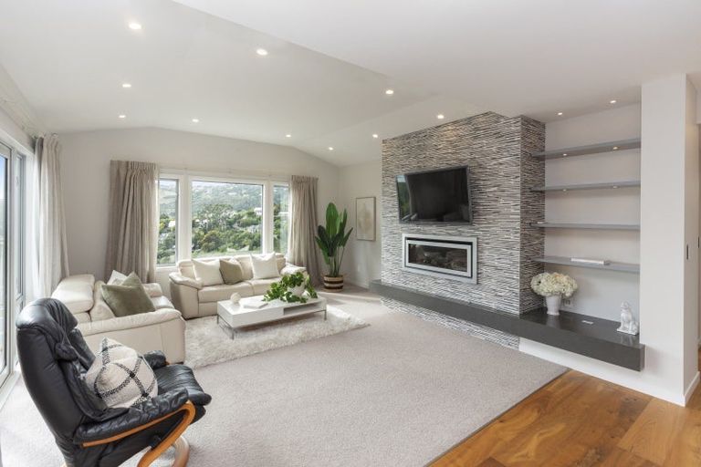Photo of property in 2 Challenger Lane, Redcliffs, Christchurch, 8081