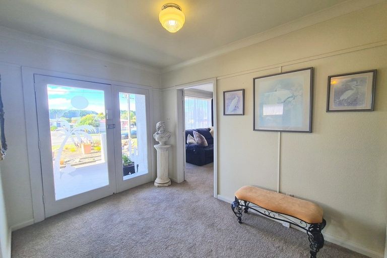 Photo of property in 36 Seabury Avenue, Foxton Beach, Foxton, 4815