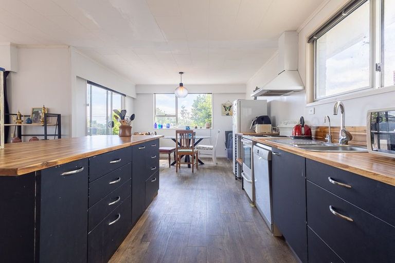 Photo of property in 41 Manuka Street, Otaki Beach, Otaki, 5512