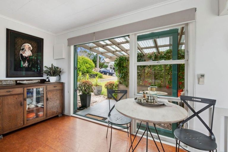 Photo of property in 23 Penton Road, Stanmore Bay, Whangaparaoa, 0932