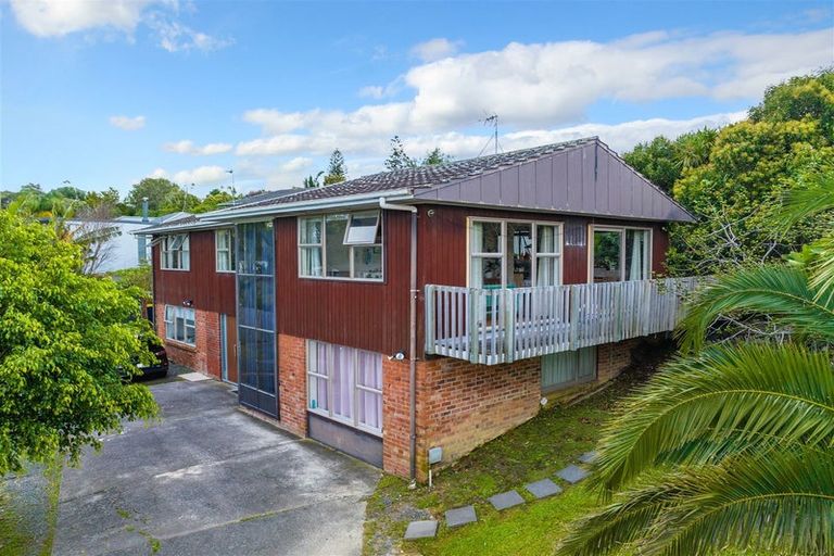 Photo of property in 27 Parker Avenue, New Lynn, Auckland, 0600