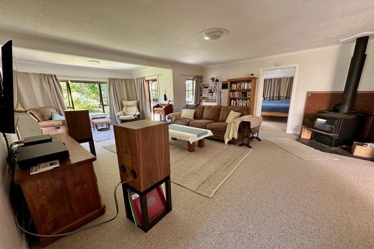 Photo of property in 69 Oparara Road, Karamea, 7893