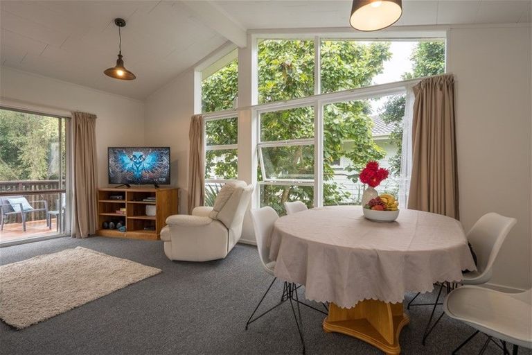 Photo of property in 20 Derrick Road, Kawakawa, 0210