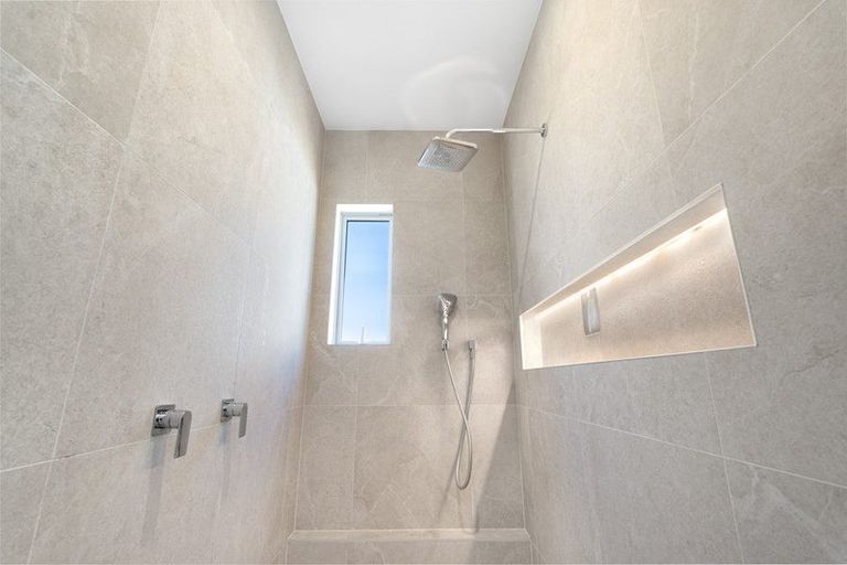 Photo of property in 5 Ringi Lane, Orewa, 0931