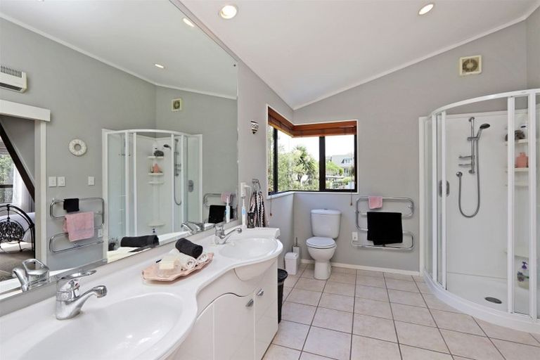 Photo of property in 9 Reeve Drive, Havelock North, 4130