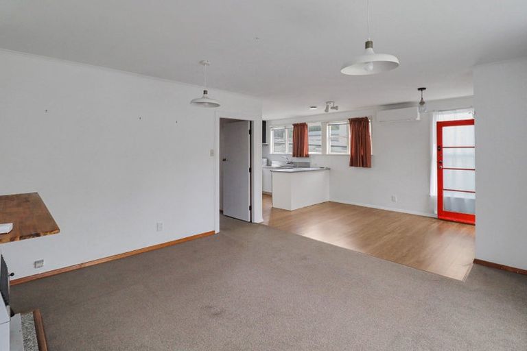 Photo of property in 5 Takatimu Way, Johnsonville, Wellington, 6037