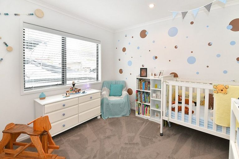 Photo of property in 27 The Circle, Manly, Whangaparaoa, 0930