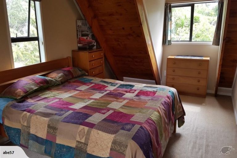 Photo of property in 56 Woodside Road, Massey, Auckland, 0614