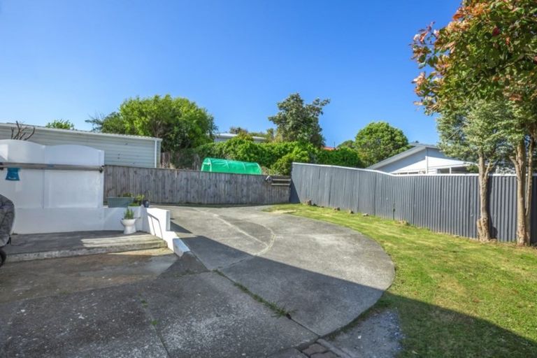 Photo of property in 445 Warspite Avenue, Ascot Park, Porirua, 5024