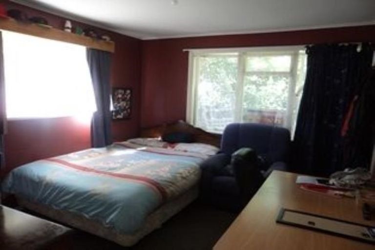 Photo of property in 37 Flay Crescent, Burnside, Christchurch, 8053