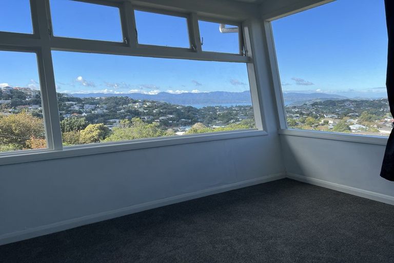 Photo of property in 43a Baroda Street, Khandallah, Wellington, 6035