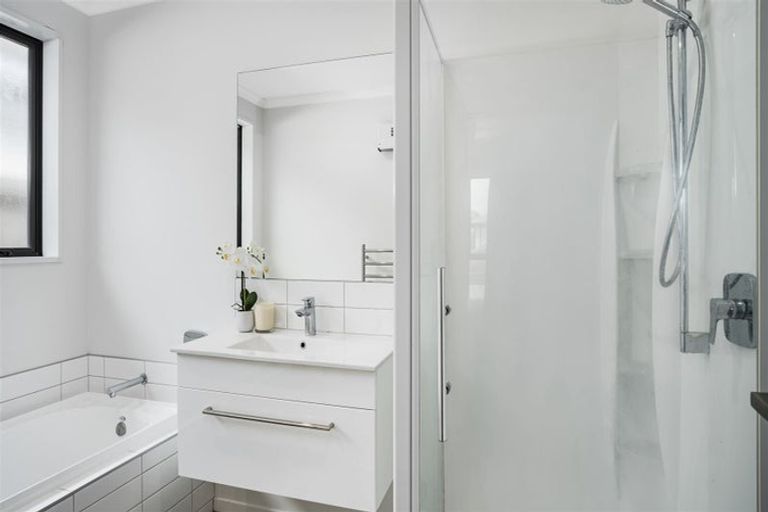 Photo of property in 14 George West Square West, Wigram, Christchurch, 8025