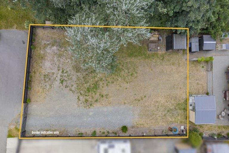 Photo of property in 12 Gillespies Road, Kainga, Christchurch, 8083