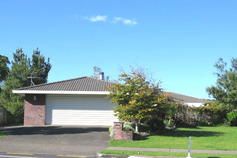 Photo of property in 36 Meadowland Drive, Somerville, Auckland, 2014
