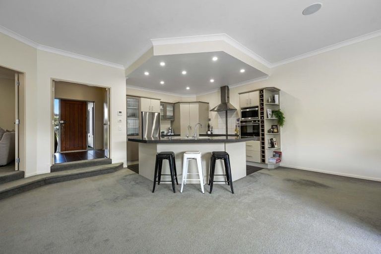 Photo of property in 94 Rototuna Road, Rototuna, Hamilton, 3210