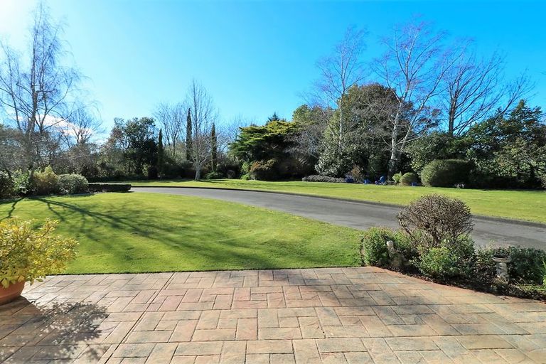 Photo of property in 64 Richmond Road, Carterton, 5713