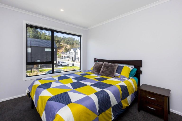 Photo of property in 27 Reakes Crescent, Wallaceville, Upper Hutt, 5018