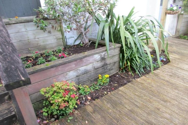 Photo of property in 27a Thomas Street, Stokes Valley, Lower Hutt, 5019