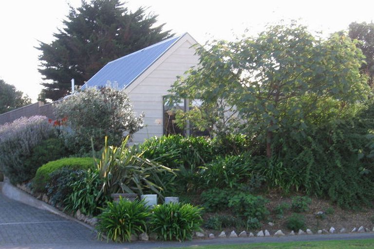 Photo of property in 197a Tutere Street, Waikanae Beach, Waikanae, 5036