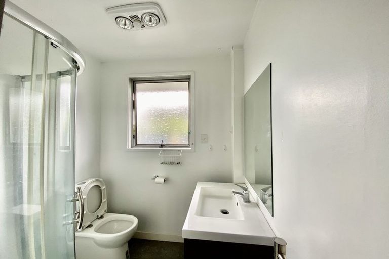 Photo of property in 60a Swaffield Road, Papatoetoe, Auckland, 2025