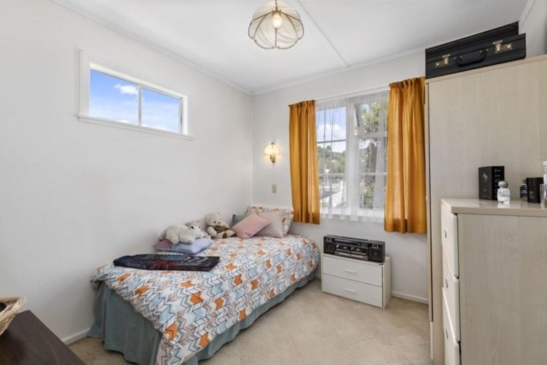 Photo of property in 22 Richard Grove, Stokes Valley, Lower Hutt, 5019