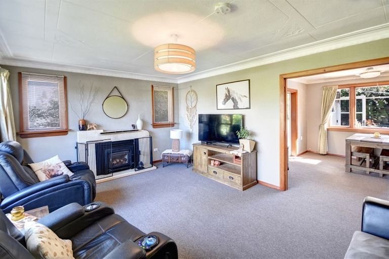 Photo of property in 281 Main South Road, Green Island, Dunedin, 9018