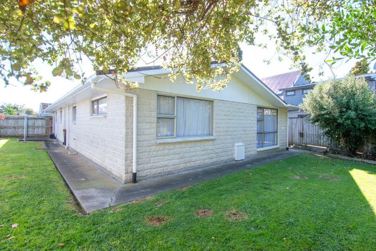 Photo of property in 3a Huata Place, West End, Palmerston North, 4412