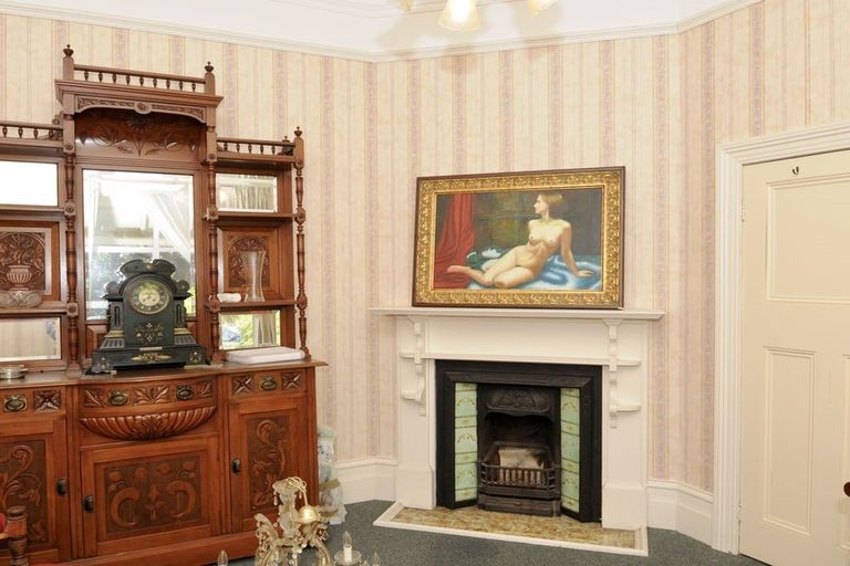 Photo of property in 30 Rhodes Street, Waimate, 7924