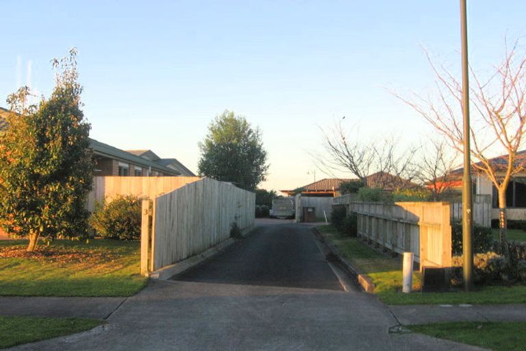 Photo of property in 37 Diomede Glade, Flagstaff, Hamilton, 3210