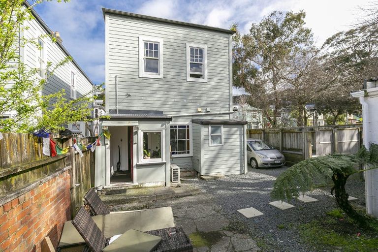 Photo of property in 46 Aro Street, Aro Valley, Wellington, 6021